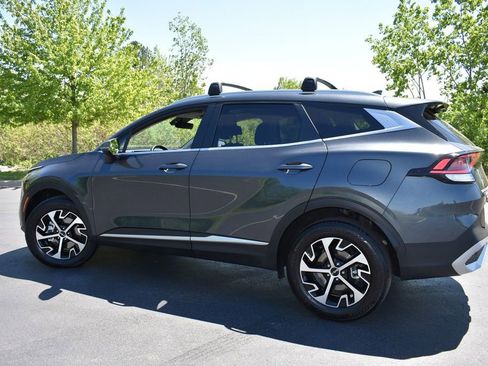Used 2023 Kia Sportage EX AWD/4WD image 8