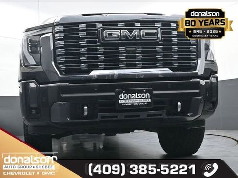 Used 2024 GMC Sierra 3500 Denali Ultimate AWD/4WD image 15