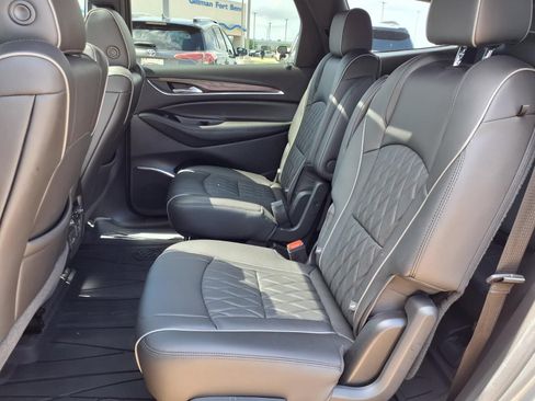 Used 2023 Buick Enclave Avenir w/ Avenir Technology Package AWD/4WD image 28
