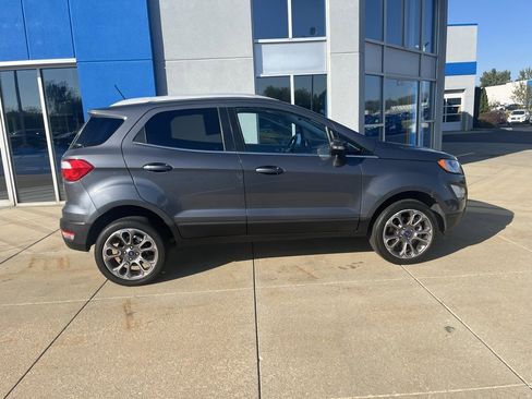 Used 2022 Ford EcoSport Titanium image 7