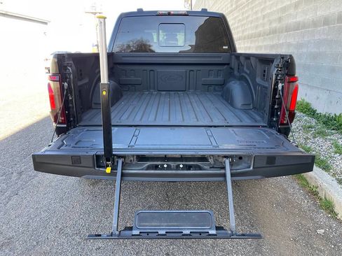 Used 2024 Ford F150 Raptor AWD/4WD image 12