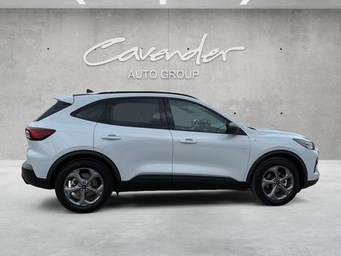 Used 2025 Ford Escape ST-Line image 17