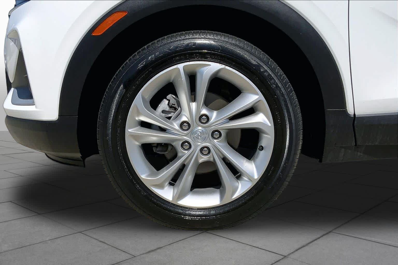 Used 2020 Buick Encore GX Preferred FWD image 11