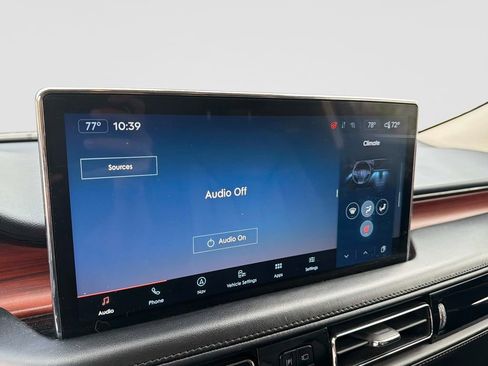 Used 2022 Lincoln Nautilus Reserve AWD/4WD image 24