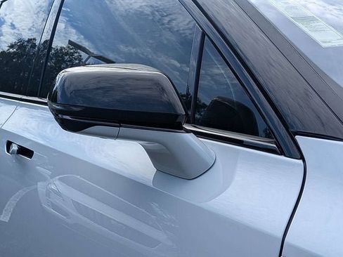 New 2027 Cadillac Vistiq Sport AWD/4WD image 10