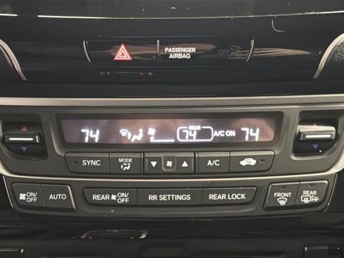 Used 2020 Honda Pilot Touring image 18