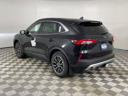 New 2025 Ford Escape SE w/ PHEV Premium Package image 5