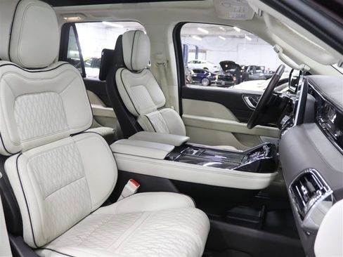 Used 2019 Lincoln Navigator L Black Label image 17