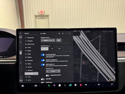 Used 2023 Tesla Model X image 32