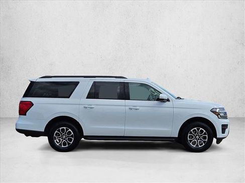 Used 2024 Ford Expedition Max XLT RWD image 4