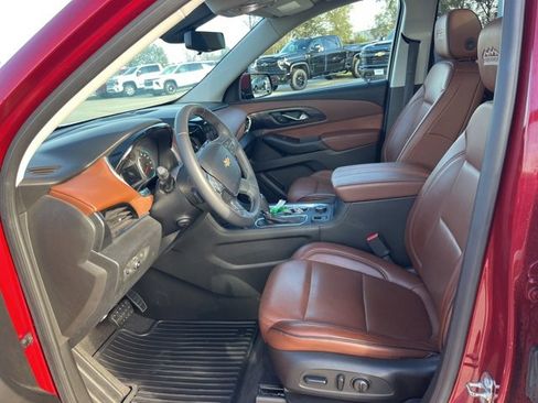 Used 2018 Chevrolet Traverse High Country image 17