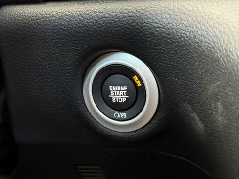 New 2026 Chrysler Pacifica Pinnacle image 22