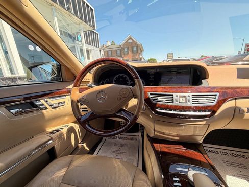 Used 2012 Mercedes-Benz S 550 4MATIC image 18
