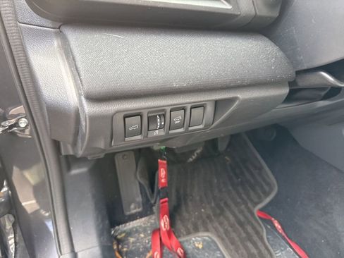 Certified 2025 Subaru Outback Premium image 14