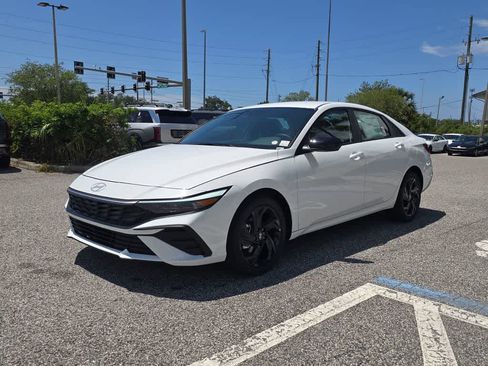 New 2026 Hyundai Elantra Sport FWD image 2