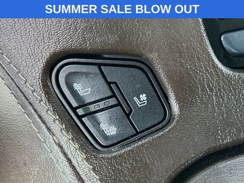 Used 2018 Chevrolet Tahoe Premier AWD/4WD image 21