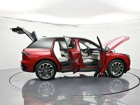 New 2026 Lincoln Nautilus Reserve image 49