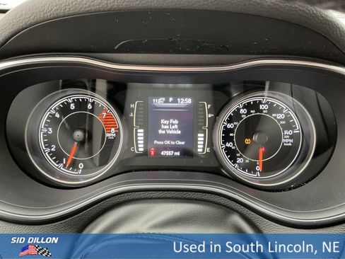 Used 2021 Jeep Cherokee Latitude Lux w/ Mopar Interior Package image 11