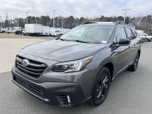 Used 2022 Subaru Outback Onyx Edition XT image 5