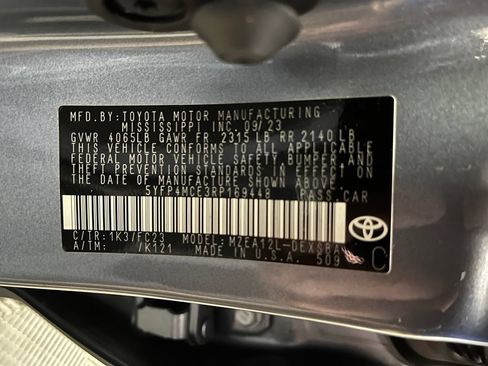 Used 2024 Toyota Corolla SE w/ SE Premium Package FWD image 24
