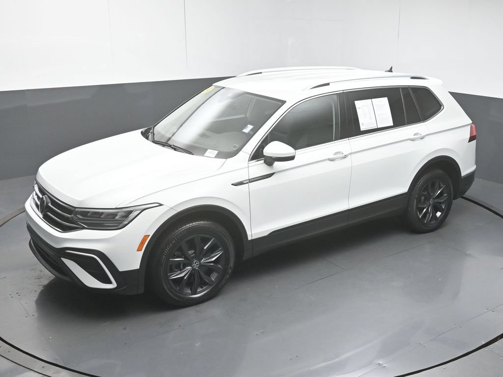 Used 2024 Volkswagen Tiguan SE FWD image 45