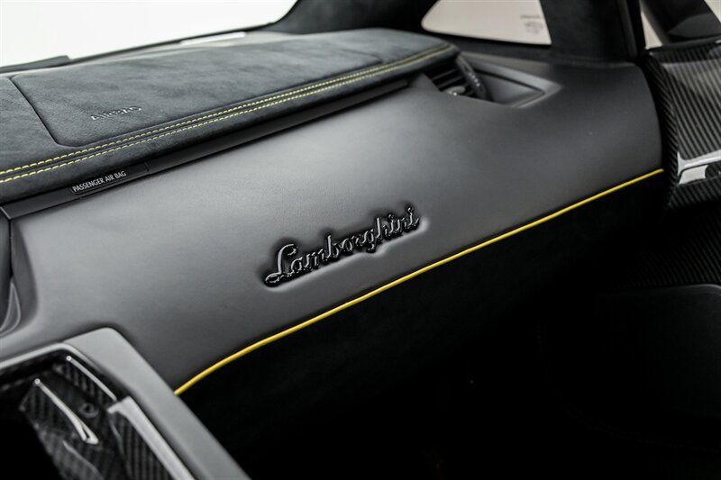 Used 2017 Lamborghini Aventador LP 750-4 Superveloce AWD/4WD image 22
