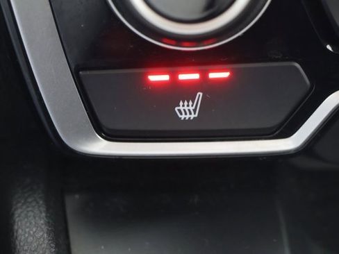 Used 2022 Honda CR-V Touring image 16