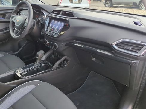 Used 2023 Chevrolet TrailBlazer LT w/ Convenience Package image 28