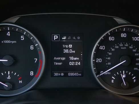 Used 2018 Hyundai Elantra SEL image 18