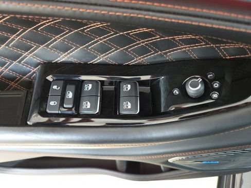 Used 2022 Jeep Grand Cherokee Summit AWD/4WD image 63