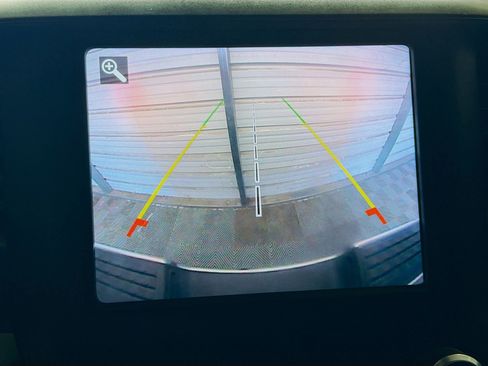 Used 2021 RAM 2500 Big Horn w/ Level 1 Equipment Group image 16