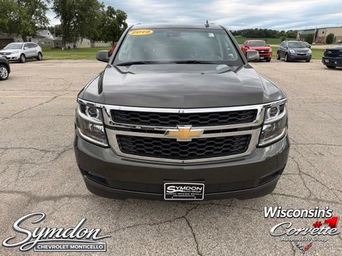 Used 2019 Chevrolet Tahoe LT w/ Luxury Package AWD/4WD image 9