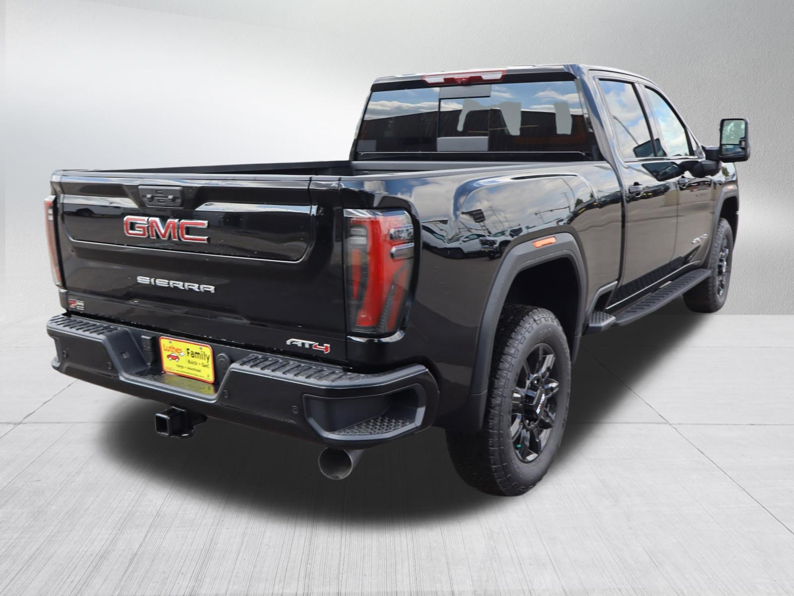 New 2026 GMC Sierra 2500 AT4 w/ AT4 Premium Plus Package AWD/4WD image 7