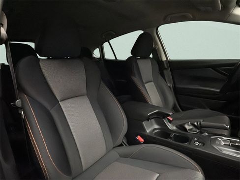 Used 2021 Subaru Crosstrek 2.0i Premium image 11