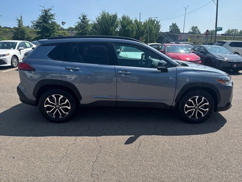 Used 2025 Toyota Corolla Cross AWD Hybrid image 17