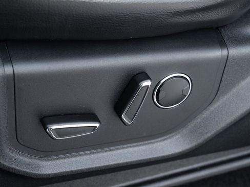 Used 2015 Ford F150 Lariat w/ Equipment Group 502A Luxury image 21