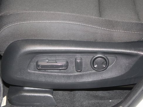 Used 2023 Honda CR-V EX image 13