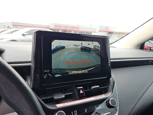 Used 2026 Toyota Corolla LE FWD image 16