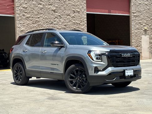 Used 2026 GMC Terrain Elevation w/ Black Edition AWD/4WD image 2