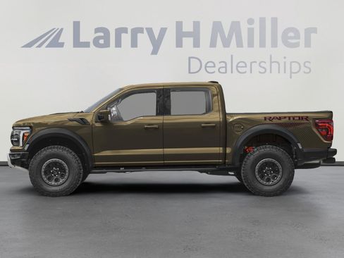 Used 2025 Ford F150 Raptor image 3