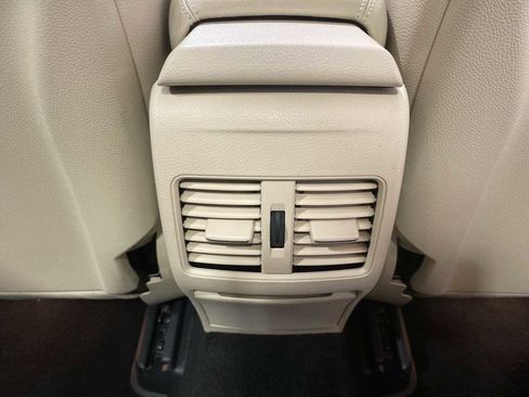 Used 2018 Mercedes-Benz GLA 250 4MATIC image 26