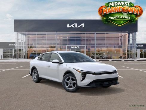 New 2025 Kia K4 LXS image 8