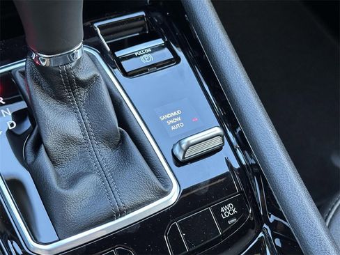 New 2026 Jeep Compass Limited image 16