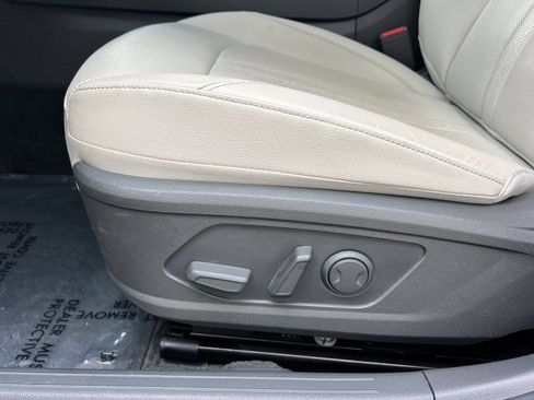 Used 2025 Hyundai Sonata Limited FWD image 13