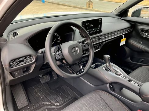 New 2026 Honda HR-V Sport image 8