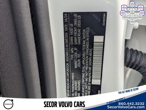 Used 2025 Volvo V90 B6 Cross Country Ultra AWD/4WD image 31