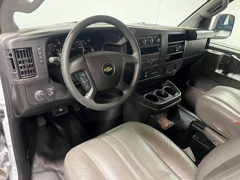 Used 2025 Chevrolet Express 2500 Work Van w/ Driver Convenience Package image 21