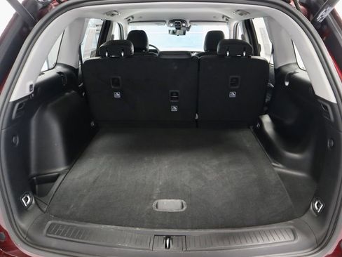 Used 2024 Jeep Grand Cherokee Limited w/ Luxury Tech Group II image 14