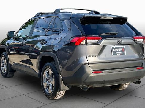 Used 2025 Toyota RAV4 XLE FWD image 12