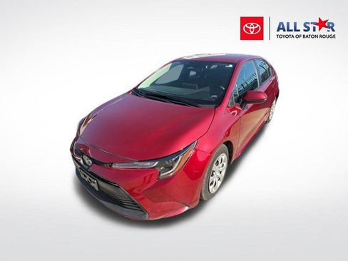 Used 2025 Toyota Corolla LE FWD image 1